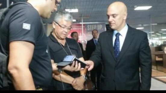 Imagem Ministro aprova condições de segurança no aeroporto de Salvador para Olimpíadas