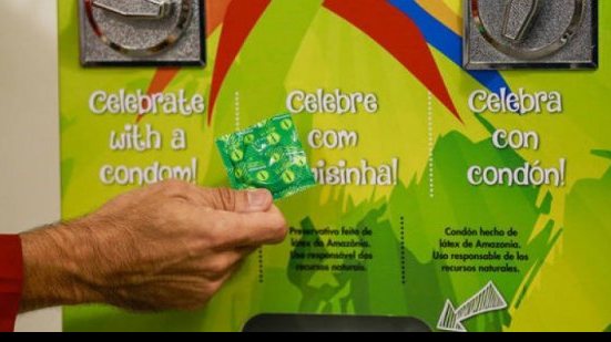 Imagem Rio-2016 bate recorde e vai distribuir 450 mil camisinhas a atletas