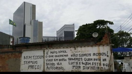 Imagem Rio 2016: moradores de comunidades removidas dizem que não há clima de festa