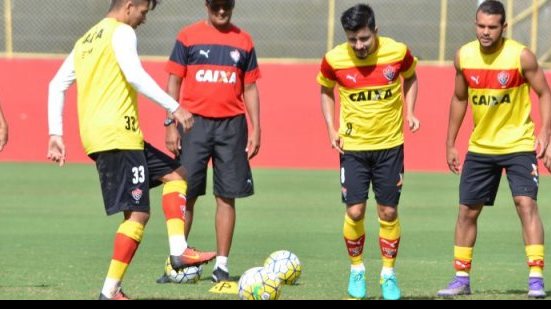 Imagem Titulares são liberados e reservas do Vitória treinam na Toca
