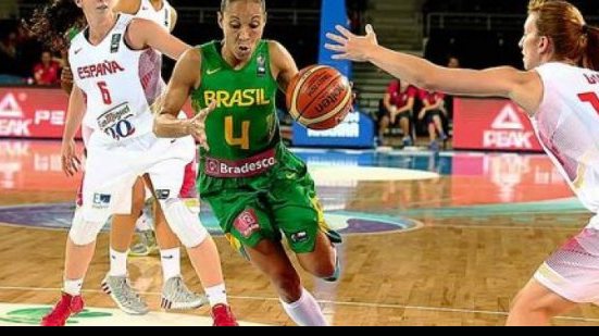 Imagem Brasil perde para o Japão no basquete feminino