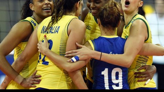 Imagem Seleção feminina de vôlei derrota Japão e segue invicta e sem perder nenhum set