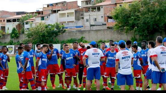 Imagem  Com mudança na lateral, Bahia encerra preparação para encarar o Atlético-GO