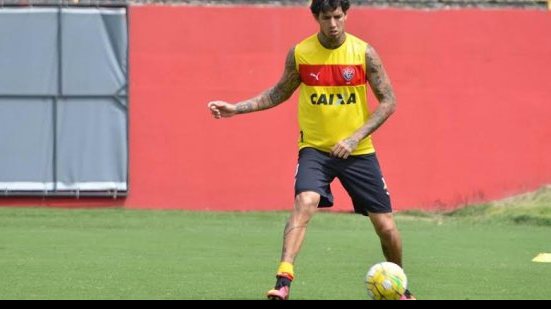 Imagem   Questionado, Zagueiro voltar a ser opção no Vitória contra o Corinthians