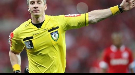 Imagem Arbitro FIFA apita duelo entre Fluminense de Feira e Ceilândia-DF