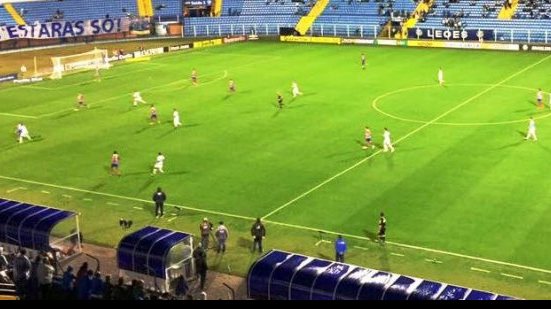 Imagem Bahia desbanca Avaí na Ressacada e volta à briga pelo G-4 na Série B