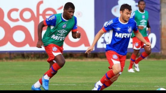 Imagem Bahia faz coletivo e Guto testa time para duelo com o Paraná