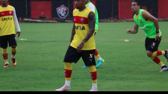 Imagem Vitória se reapresenta e foca no América (MG)