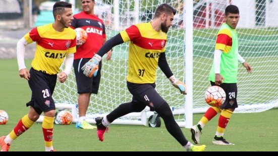 Imagem Com Marinho de volta, Mancini tem dúvida para definir Vitória que pega Coritiba