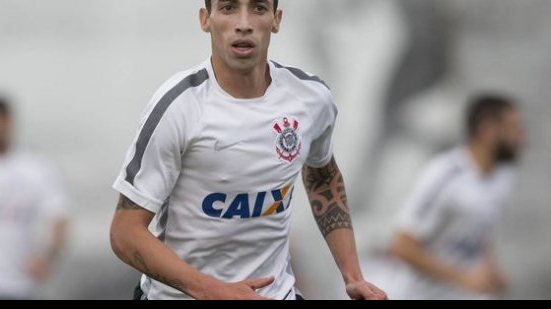 Imagem Com futuro incerto no Timão, atacante pode estar na mira do Vitória