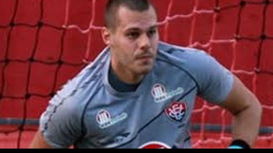 Imagem Goleiro que foi campeão baiano pelo Vitória está desempregado 