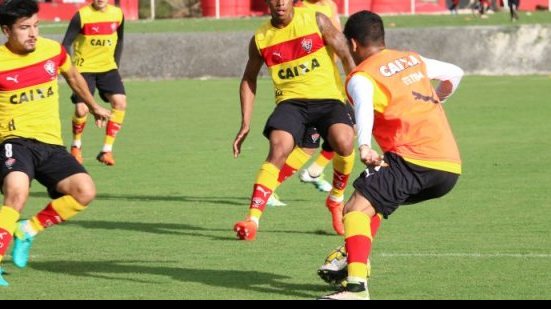 Imagem Técnico não revela se Vitória vai mais conservador ou ofensivo contra o Galo