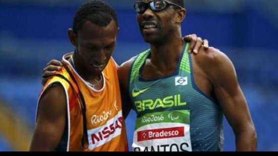 Imagem Paralimpíada: Brasil conquista primeira medalha com Odair Santos no atletismo