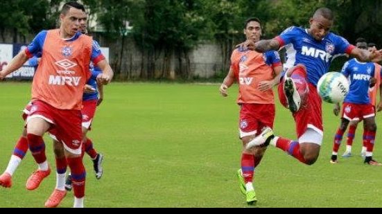 Imagem Na busca pelo G4, Bahia faz último trabalho para pegar o Náutico