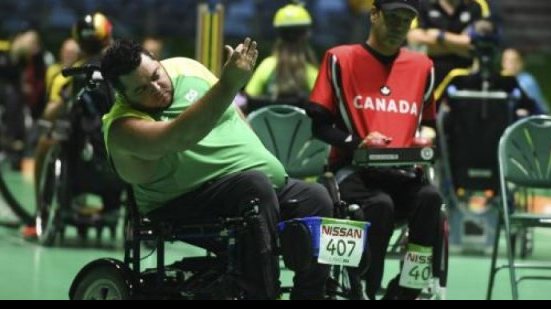 Imagem Com emoção, Brasil vence Canadá na estreia da bocha