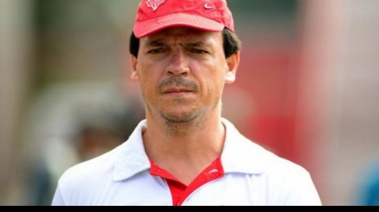Imagem Nome de novo técnico ganha força no Vitória