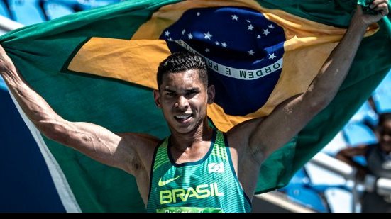 Imagem Mateus Evangelista conquista prata em disputa pelo recorde mundial