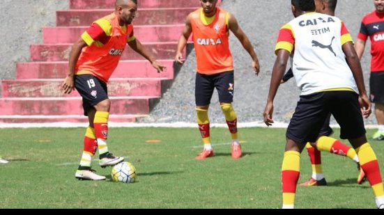 Imagem Volante do Vitória prega união para equipe fugir do rebaixamento
