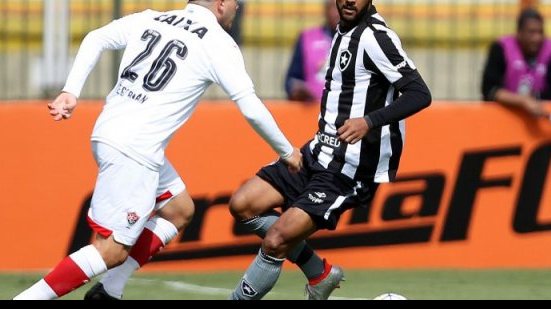 Imagem Vitória perde pênalti, é derrotado pelo Botafogo e pode voltar ao Z4