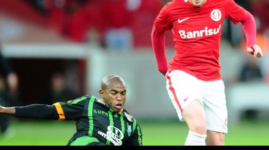 Imagem Partida isolada fecha rodada nesta segunda; Vitória pode entrar no Z4