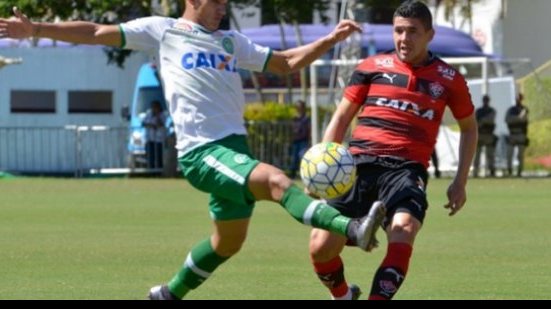 Imagem Duelo entre Chapecoense e Vitória muda de horário 