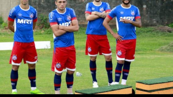 Imagem Guto Ferreira tem 21 jogadores à disposição em Maceió