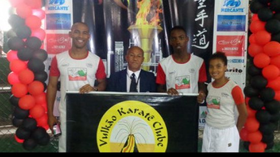 Imagem Alunos de projeto em Salvador sobem ao pódio em Copa de Karatê