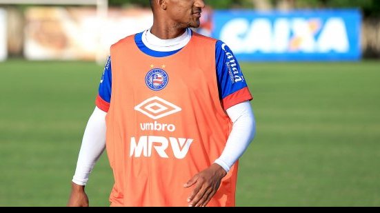 Imagem “Nossa responsabilidade aumentou”, avalia lateral antes de Bahia x Criciúma