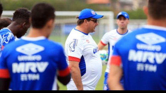 Imagem Com retorno de Eduardo, Bahia treina de olho no Criciúma