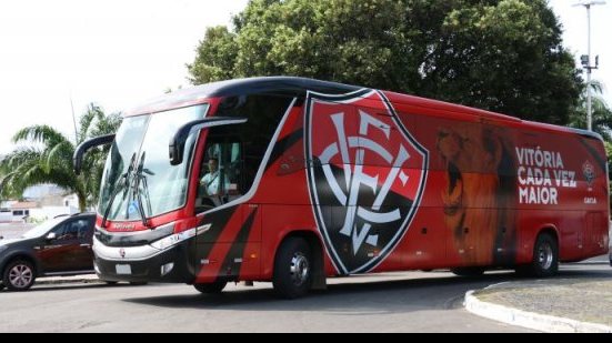 Imagem Vitória estreia novo ônibus para jogadores