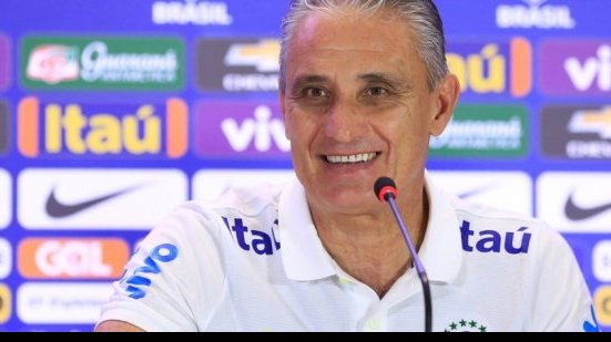 Imagem Tite explica entrada de Coutinho e Renato Augusto capitão da Seleção