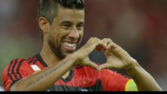Imagem  Léo Moura entra com ação na Justiça contra o Flamengo