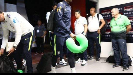 Imagem Seleção Brasileira já está na Venezuela; Tite não revela substituto de Neymar