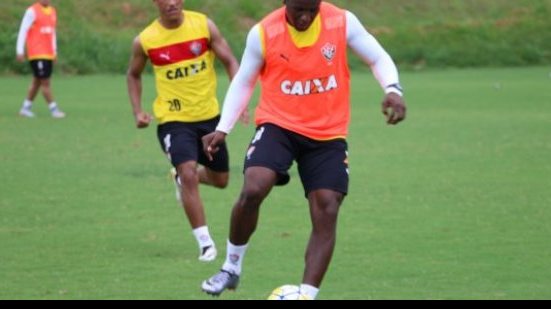 Imagem Vitória faz nesta terça o último treino em Salvador antes de enfrentar a Ponte