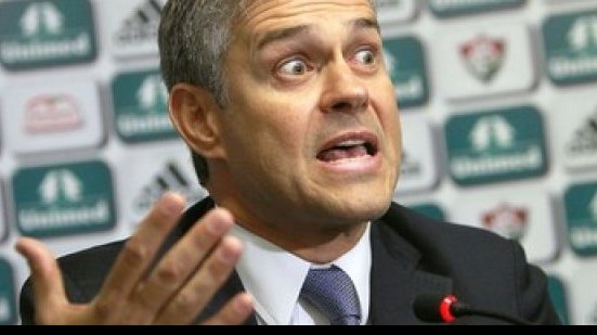 Imagem Presidente do Flu pede anulação do clássico: "Houve barbaridade na arbitragem"