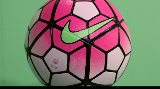 Imagem  Bola de dois jogos da Série A vai entrar no movimento Outubro Rosa