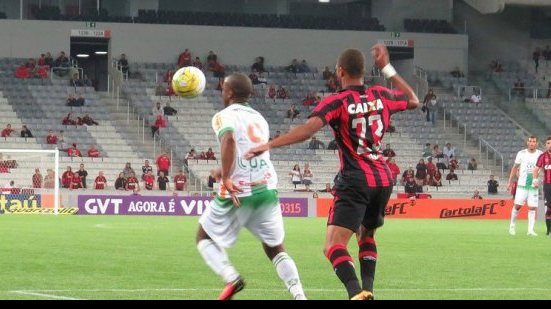 Imagem América-MG e Atlético-PR fecham a 32ª rodada