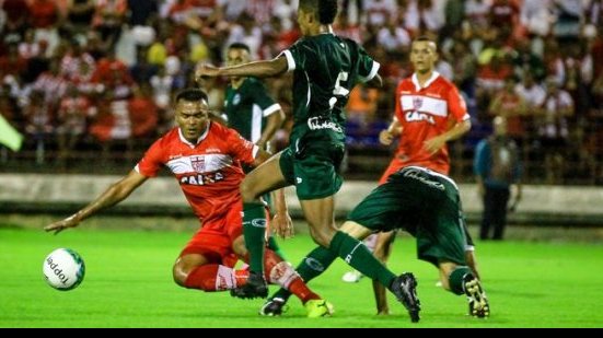 Imagem  Três jogos movimentam a terça na Série B