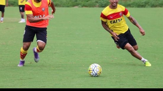 Imagem  Após suspensão, José Wellison busca titularidade no Vitória