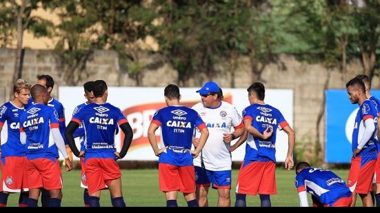 Imagem  Sem Moisés, Guto Ferreira faz testes na escalação do Bahia