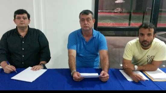 Imagem  Presidente interino do Galícia promete eleições em 45 dias