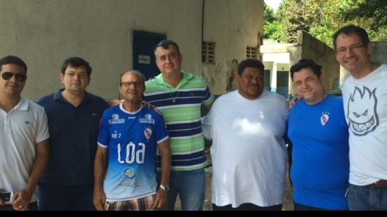 Imagem Presidente interino visita CT do Galícia e lamenta estado crítico do clube