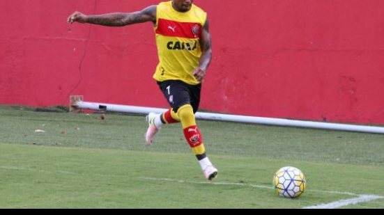 Imagem Vitória faz coletivo fechado de olho no Atlético (PR)