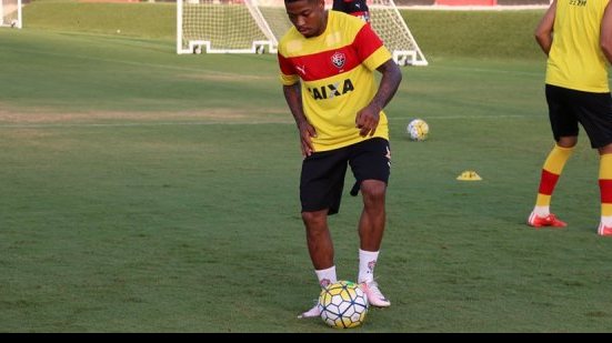 Imagem “Vencer ou vencer”, decreta Marinho antes de duelo entre Vitória e Atlético Paranaense