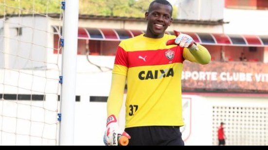 Imagem Goleiro do Vitória é convocado para a Seleção Brasileira Sub-20