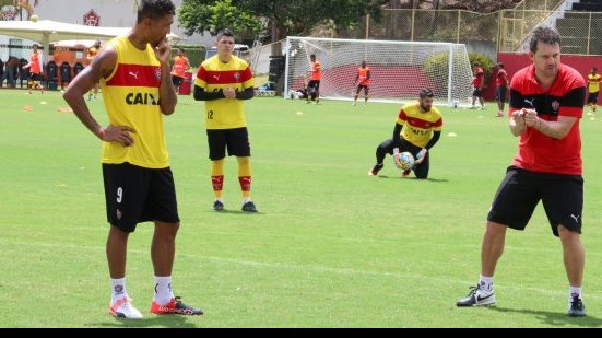 Imagem  Com trabalho tático, Vitória encerra preparação para encarar o Atlético-PR