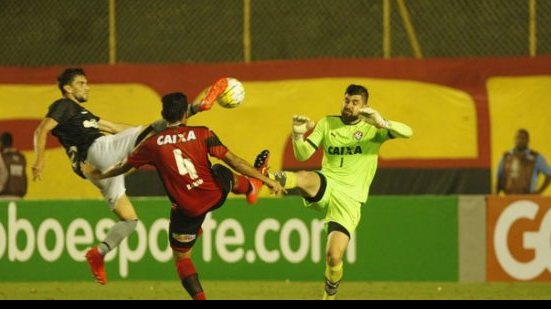 Imagem  Terceiro pior mandante, Vitória tenta recuperar força no Barradão