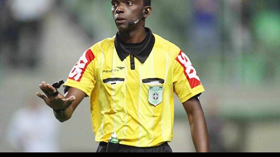 Imagem  Árbitro Fifa comanda Luverdense e Bahia
