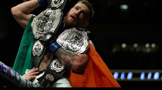 Imagem McGregor vence por nocaute e acumula dois cinturões do UFC