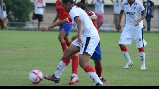 Imagem    Futebol Feminino: Vitória vence e é 100% no Baiano